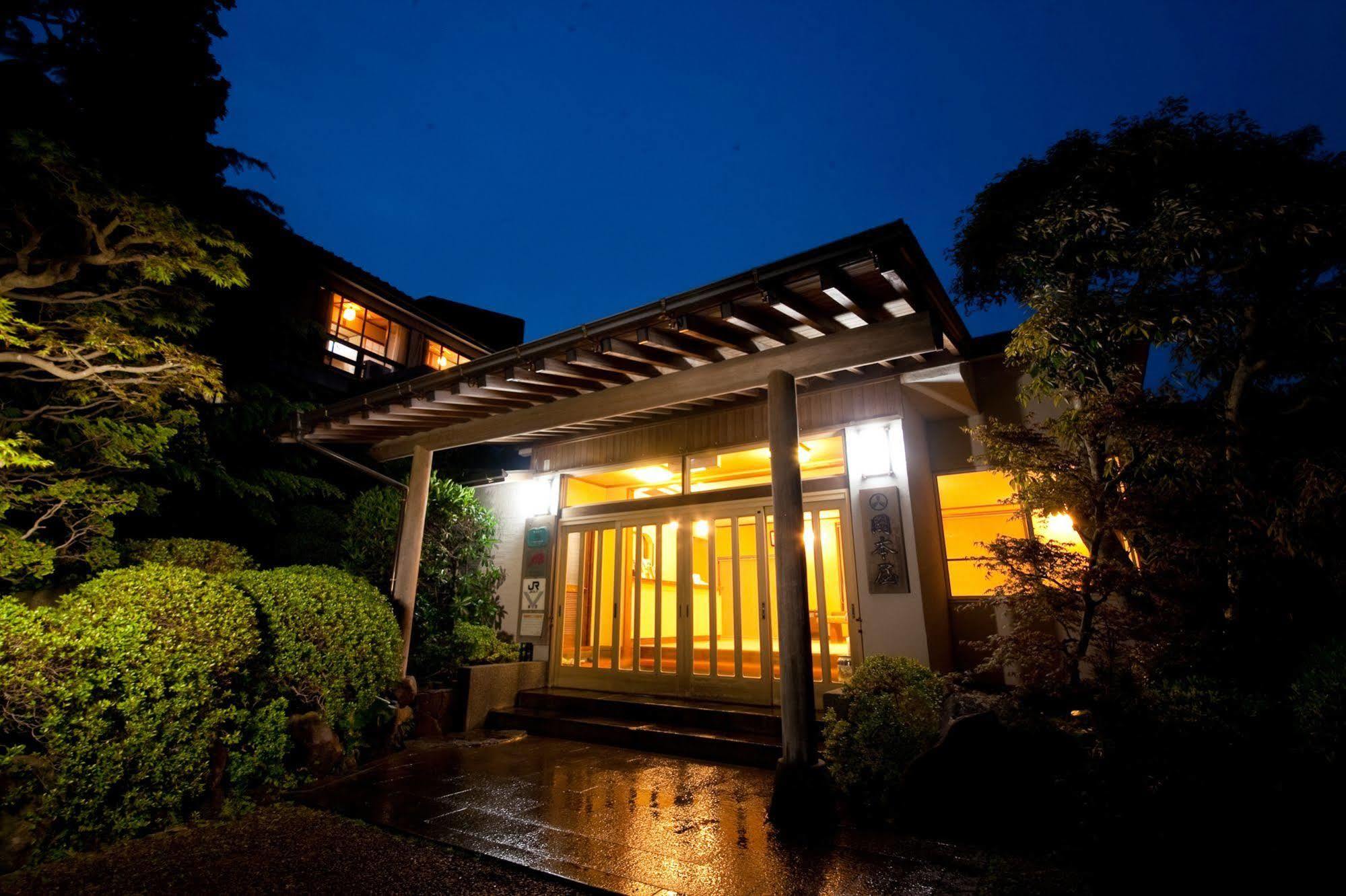 Hotel Okamotoya Beppu Esterno foto